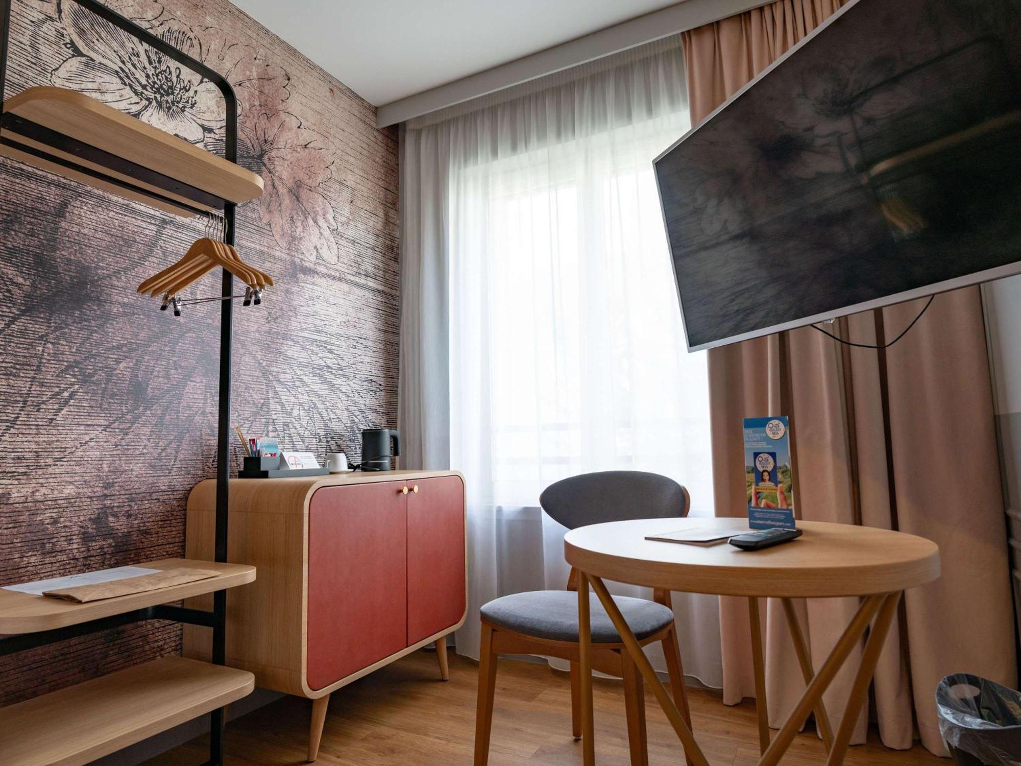 Mercure Saint Omer Centre Gare Екстер'єр фото